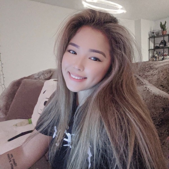 Meet your Posher, Chezka - Picture 2 of 5